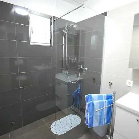 Fuer 4 Personen Ca 40 Qm In Nenadici, Kvarner Bucht Krk Holiday home *